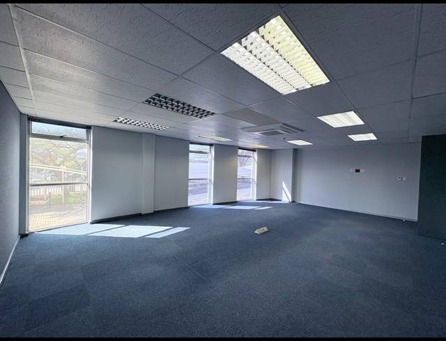 2,428M² OFFICE TO LET IN RANDJESPARK